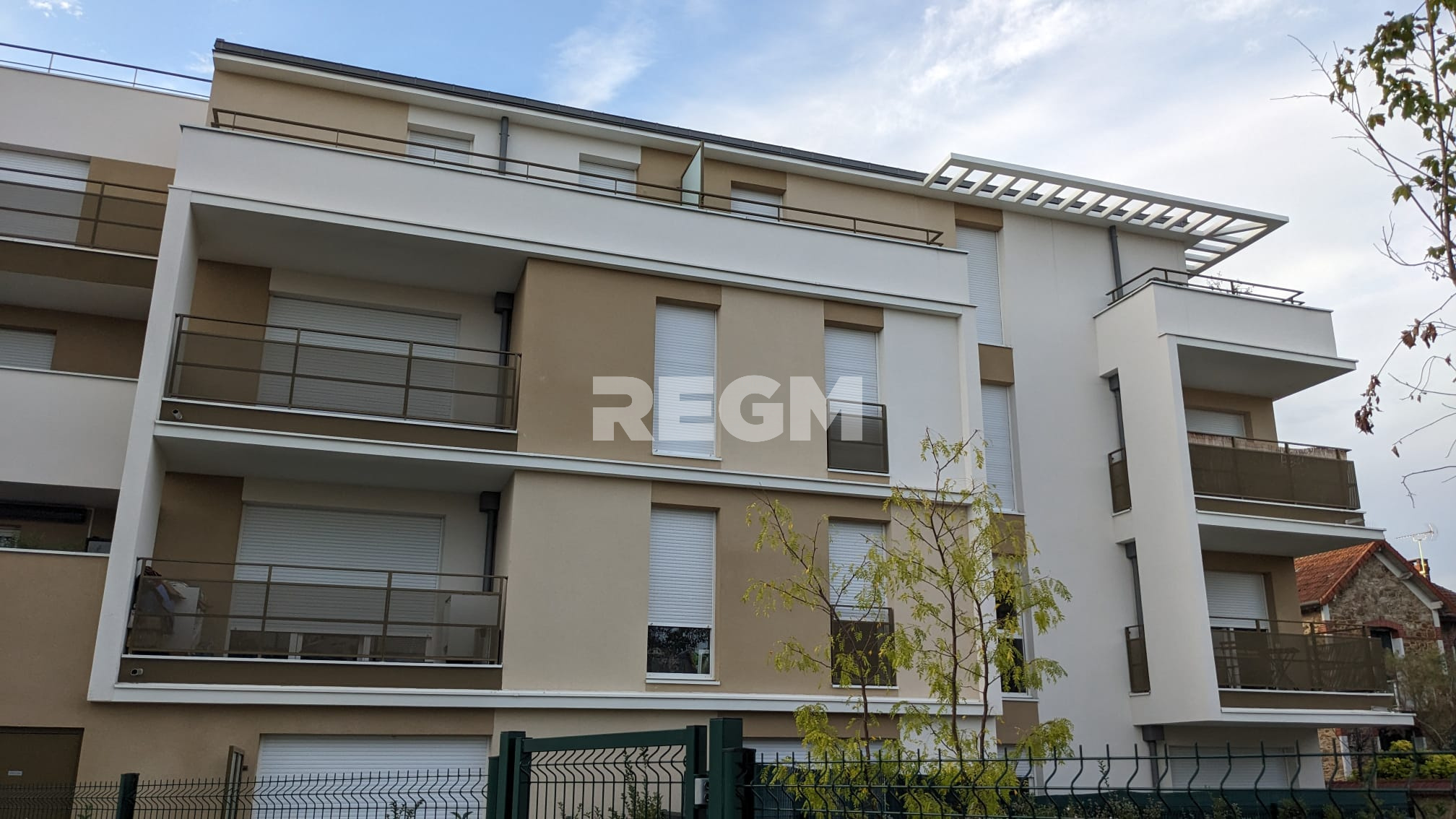 Vente Appartement 54m² 3 Pièces à Dammarie-les-Lys (77190) - Real Estate Global Market