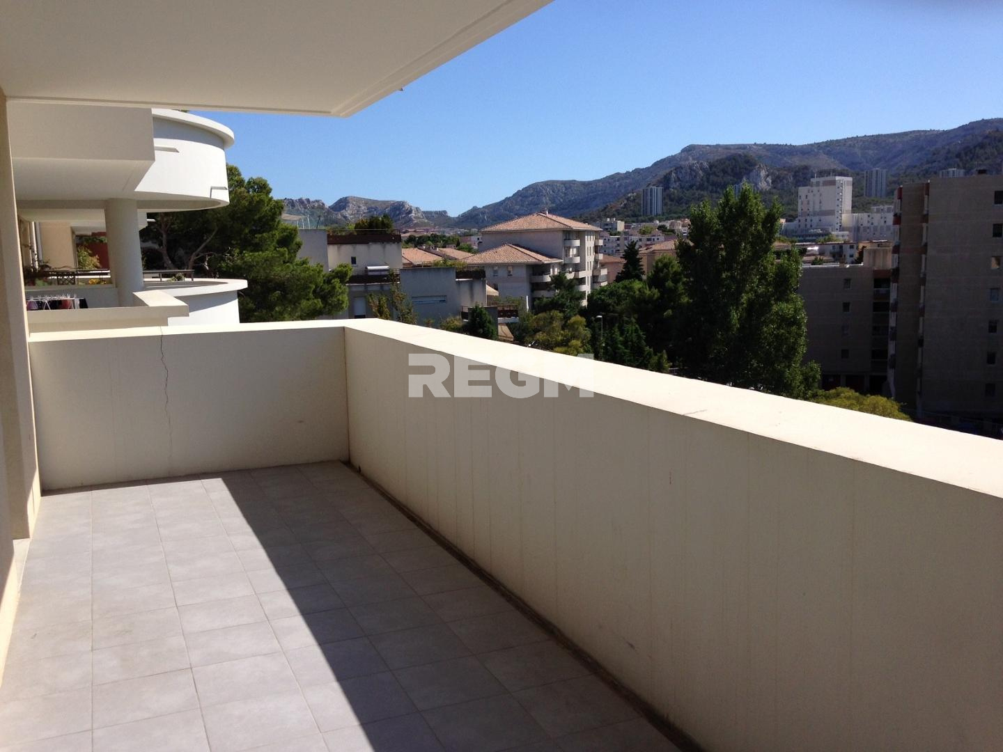Vente Appartement 64m² 3 Pièces à Marseille (13008) - Real Estate Global Market