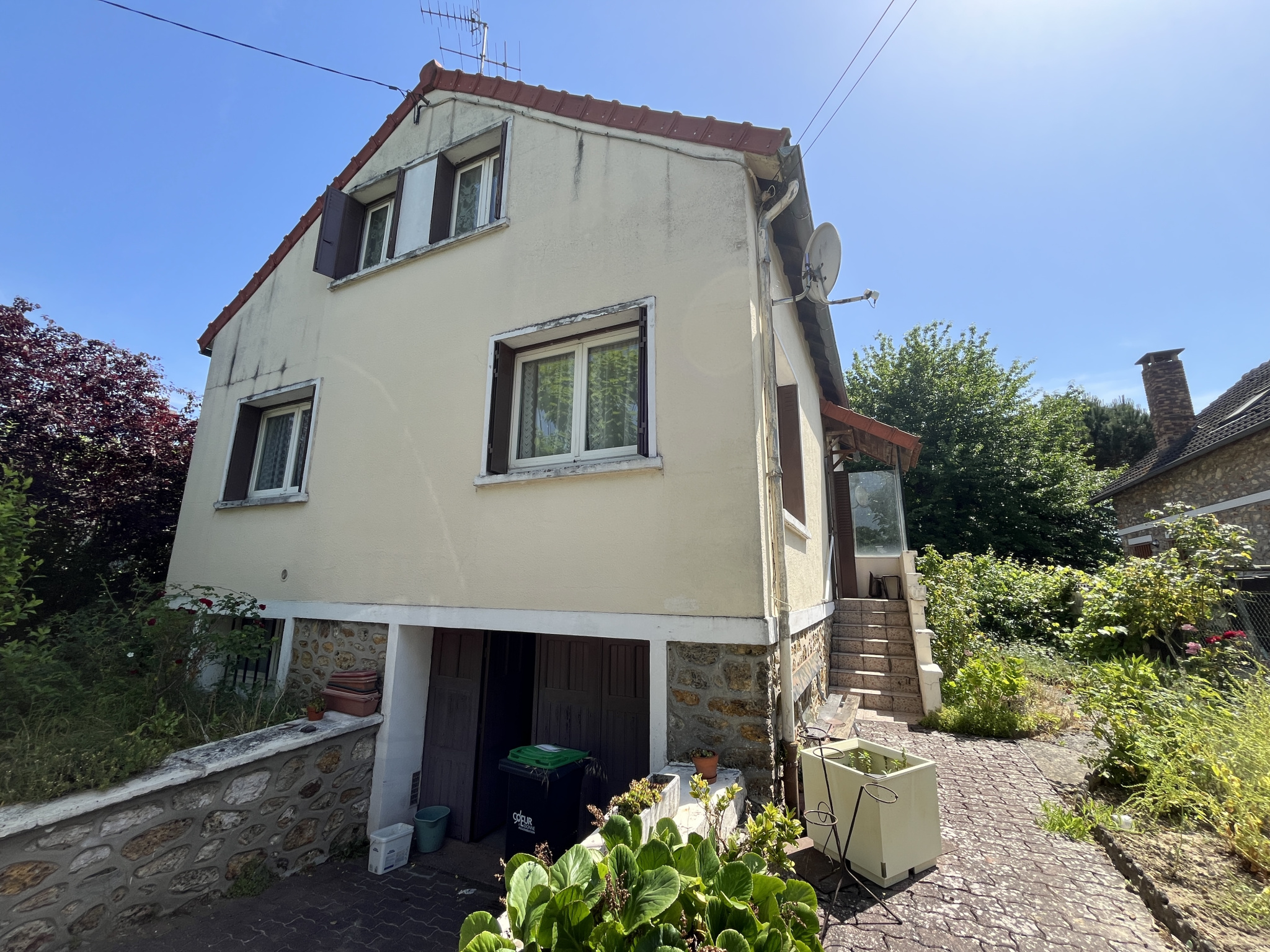 Maison sur sous-sol total