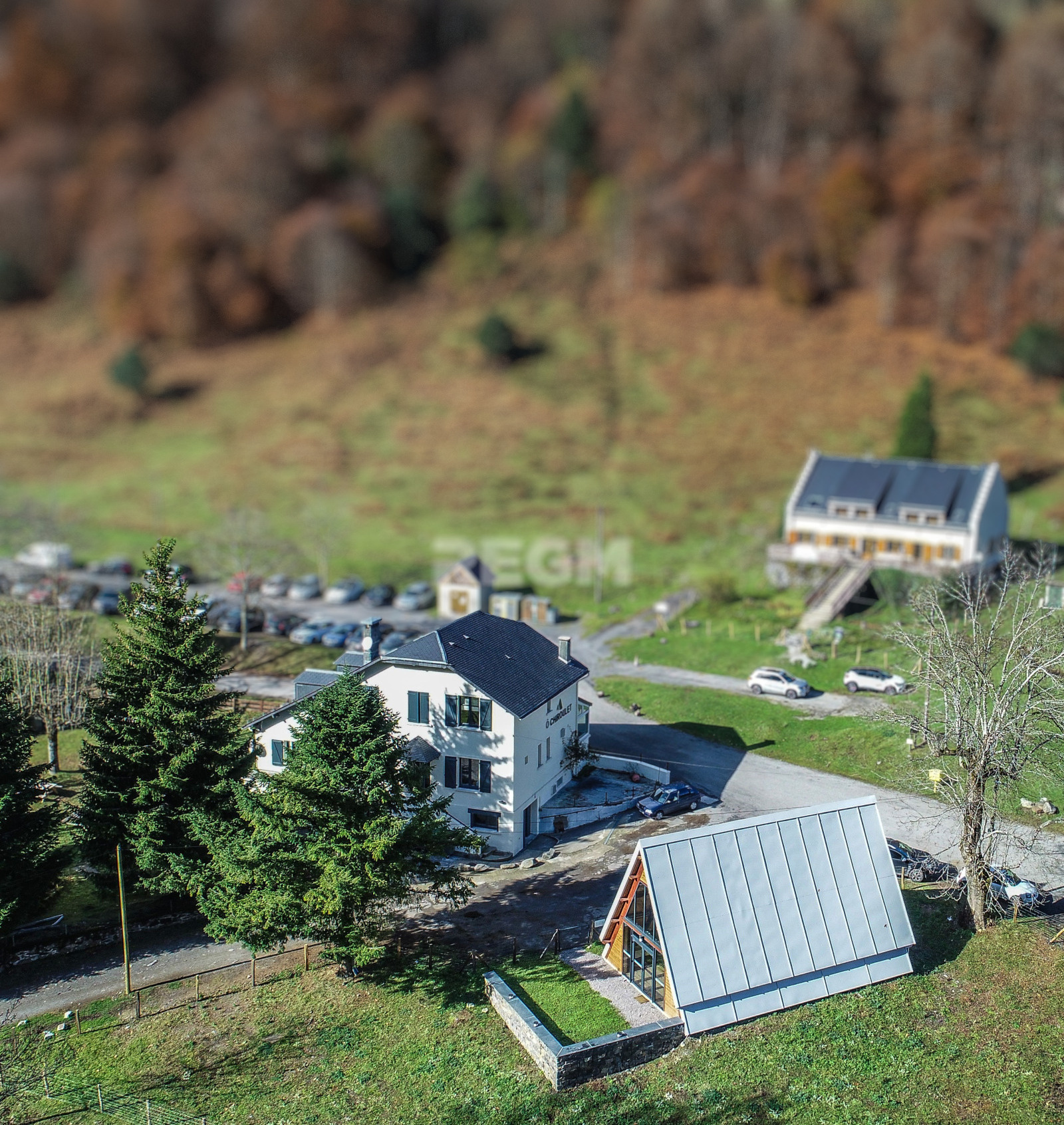 A Vendre Murs et Fonds  Dans les Pyrénées, au cœur de la nature Site hôtelier & touristique, Slow Tourisme