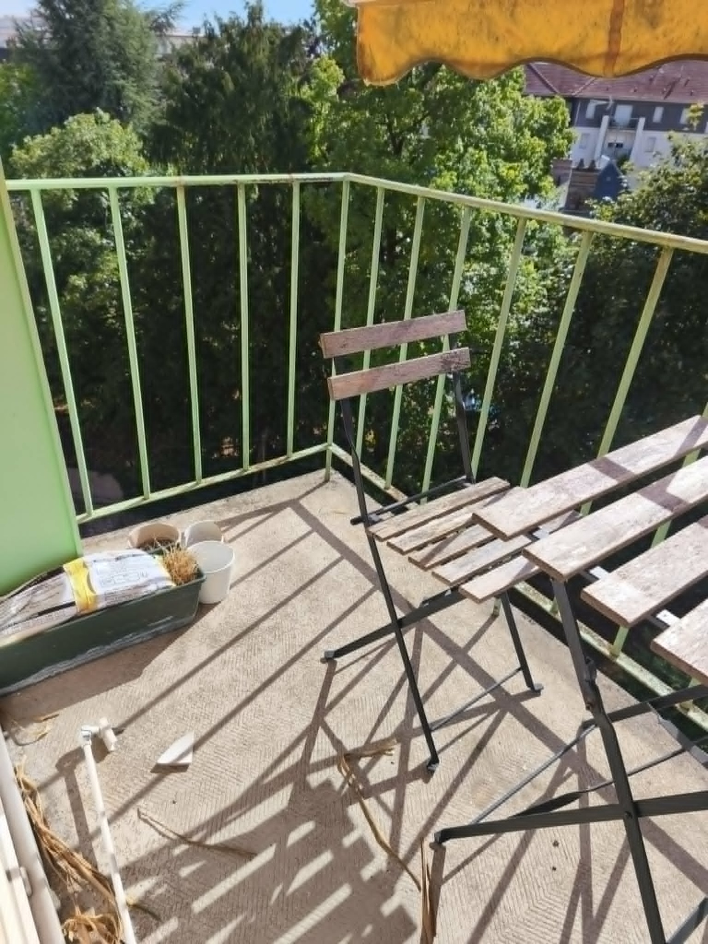 UN APPARTEMENT LUMINEUX À PERSONNALISER, À DEUX PAS DU CENTRE-VILLE