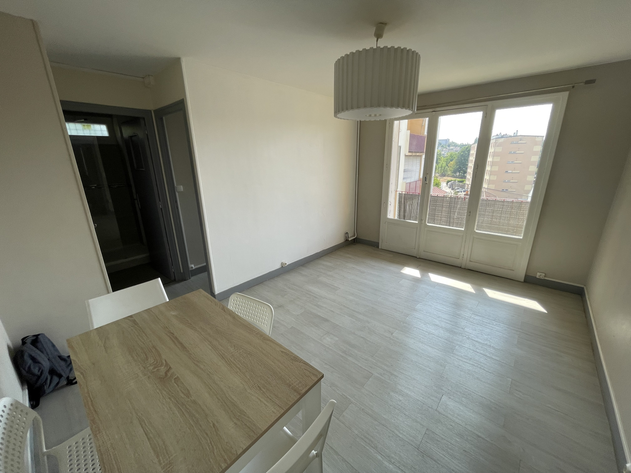 Appartement T3 de 51 m2 avec garage, balcon et cave   Limoges, quartier Montplaisir